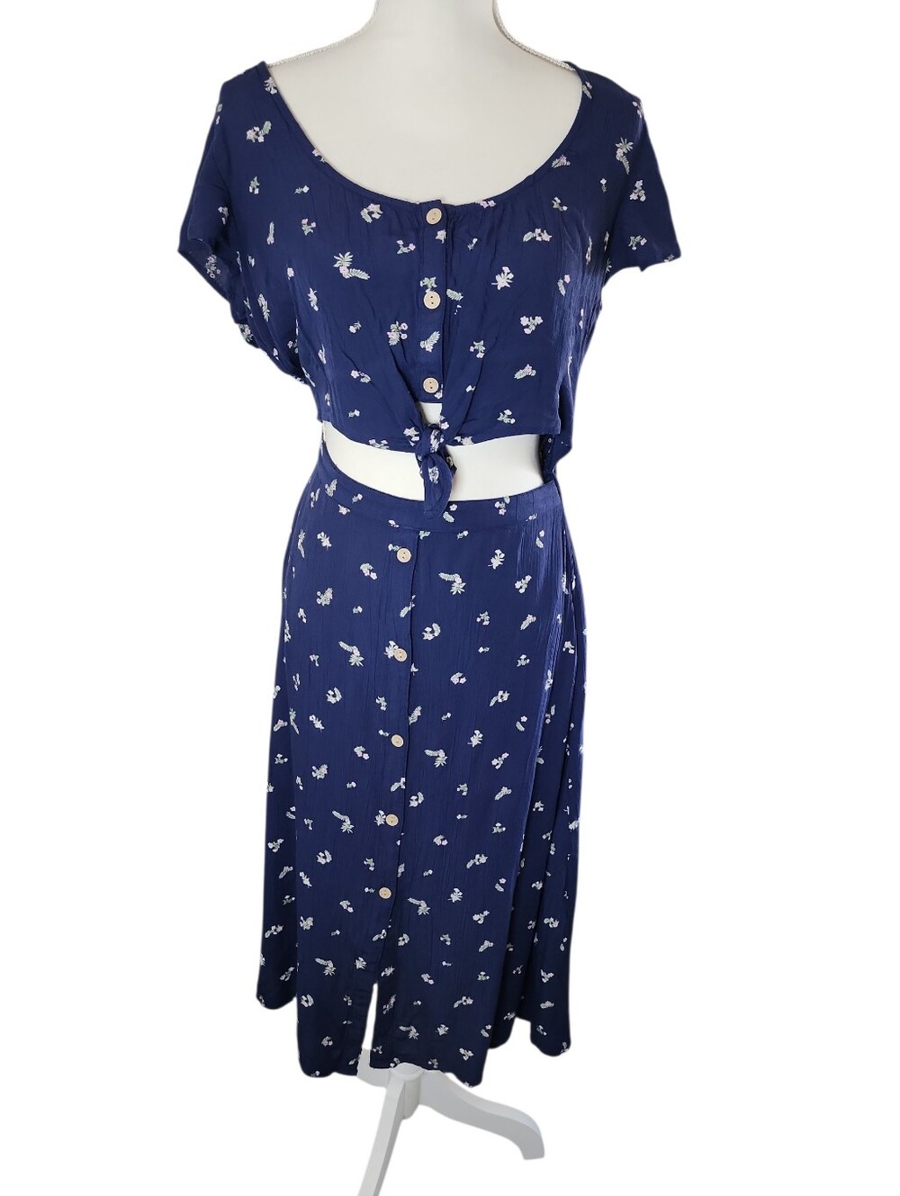 Arizona Navy Floral Dress With Waist Cutout And Tie Front Nwt Size Medium